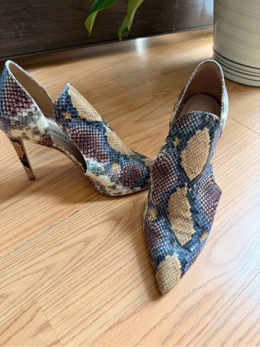Steve Madden Dolly Snakeskin Stiletto